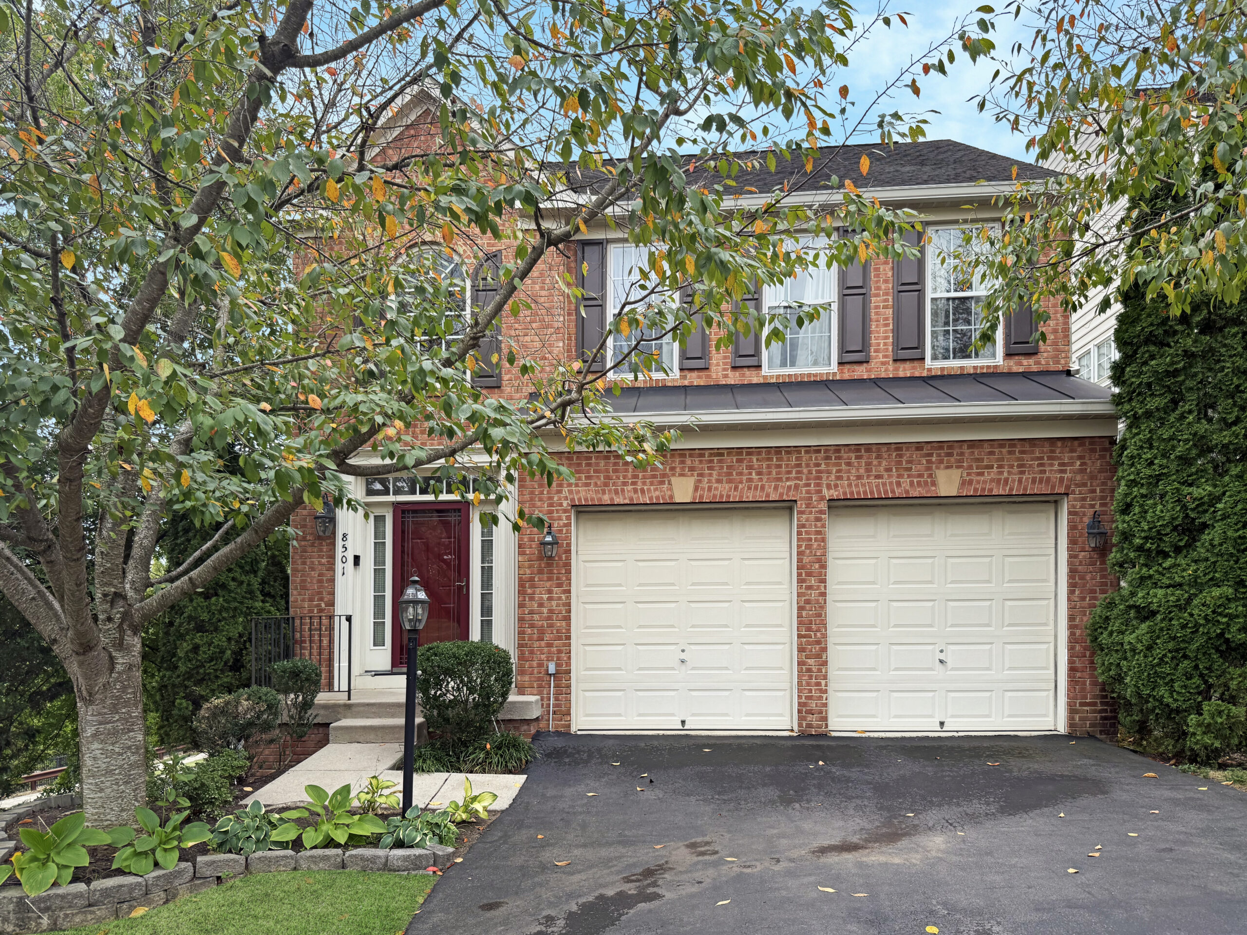 Home 1300 | Lorton | Lorton Valley