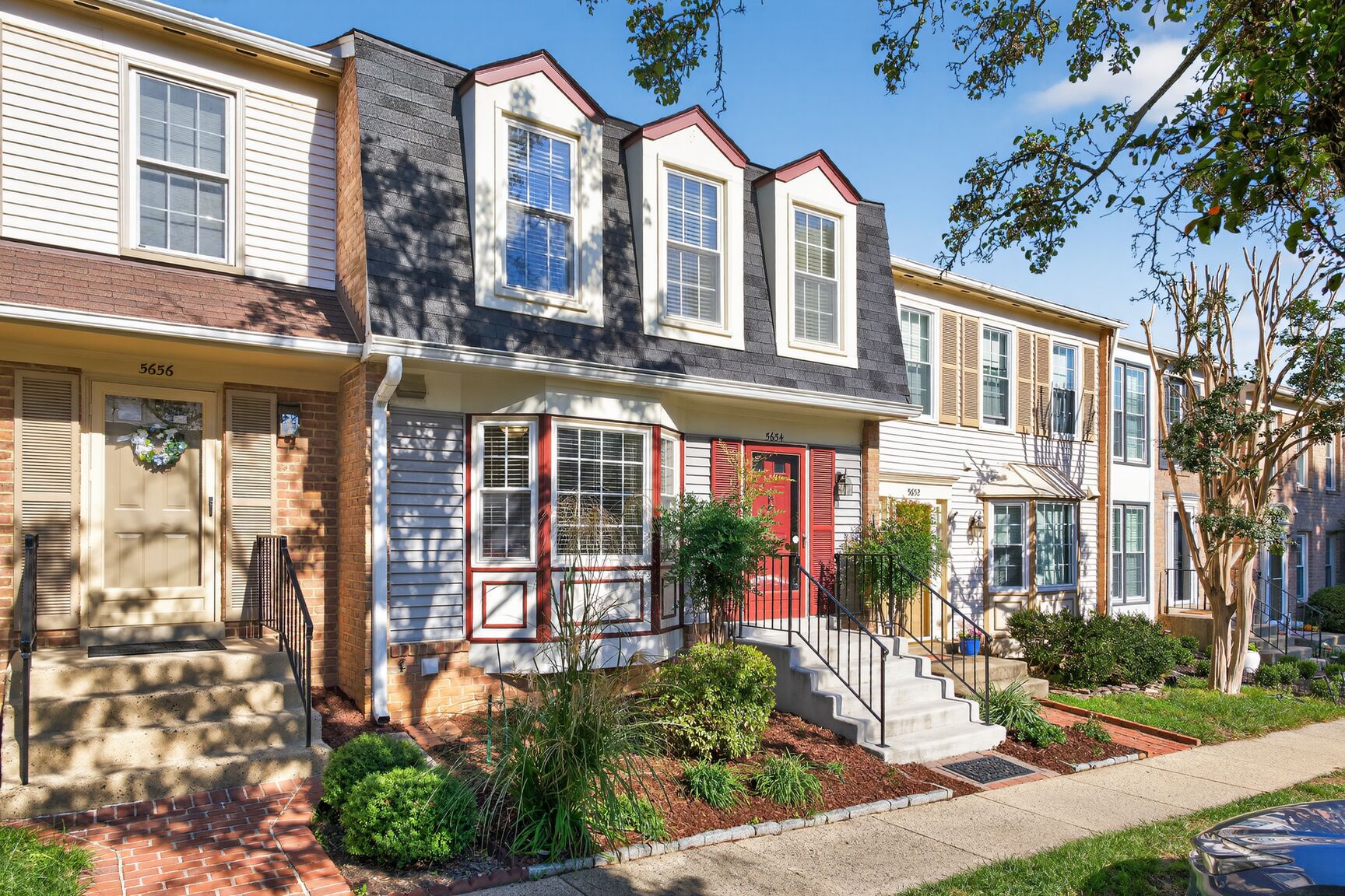 Home #1800 | Alexandria | Loft Ridge