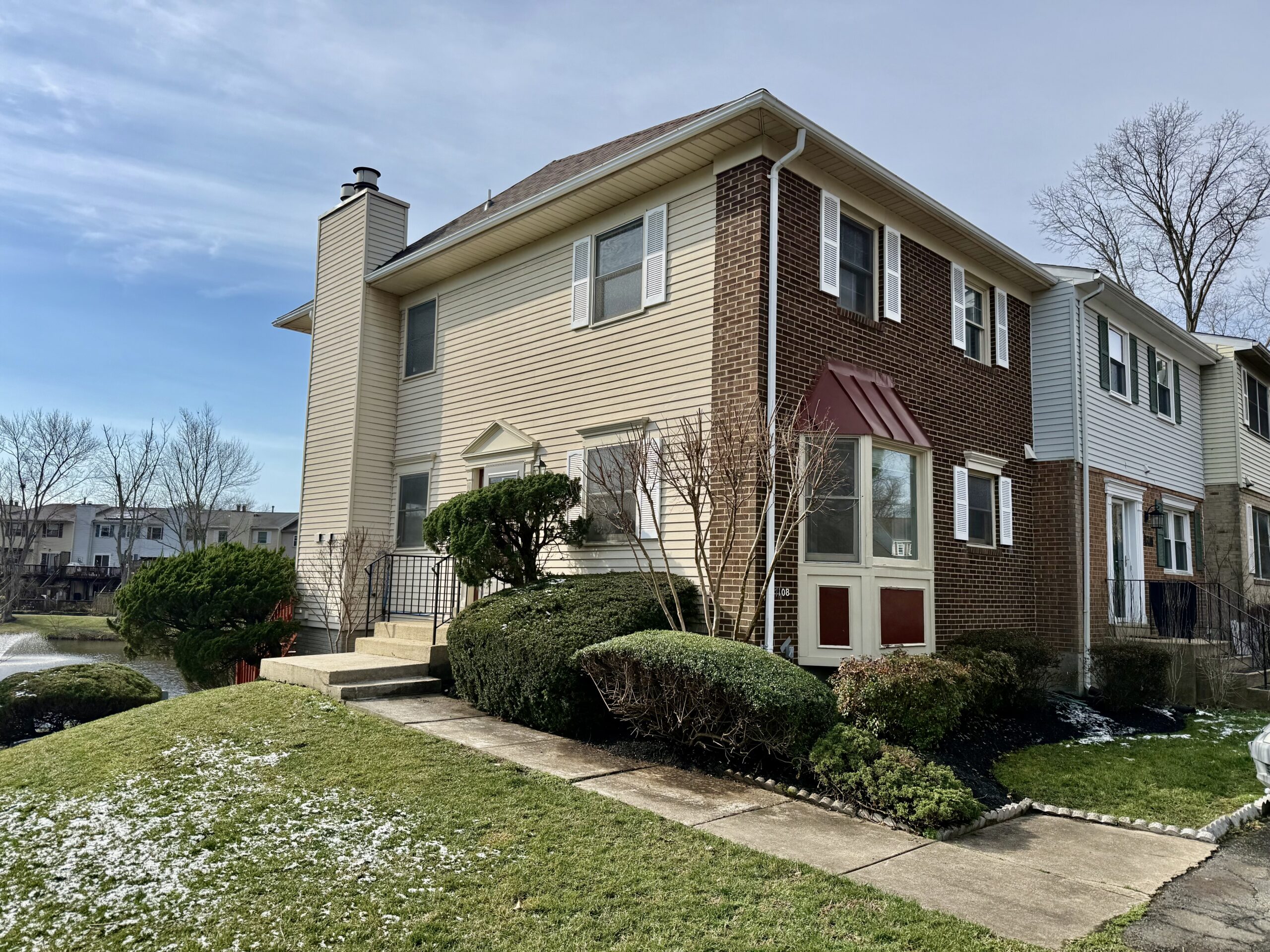 Home 1800 | Alexandria | Lake D'Evereux